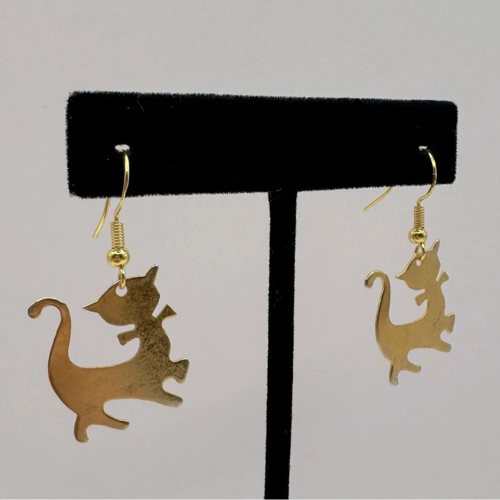 VINTAGE Gold-Tone Cat Dangle Earrings
